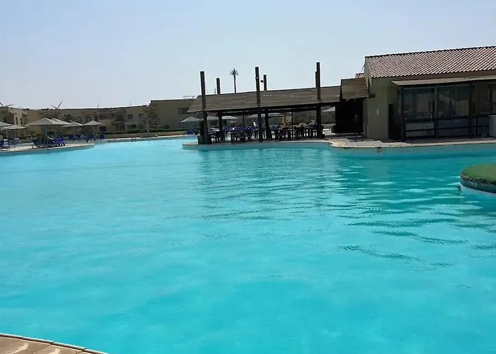In Regina El Sokhna Апарт-отель